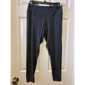 Express women’s stretch 7/8 length gray leggings